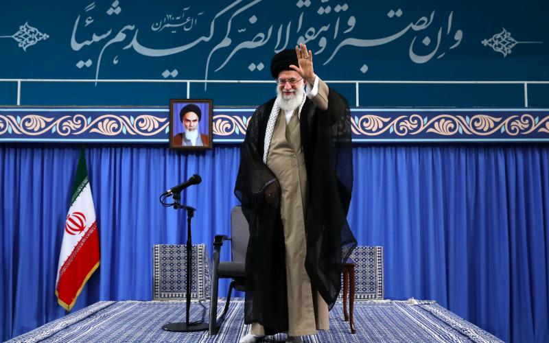 Встреча различных слоев населения с лидером Исламской революции