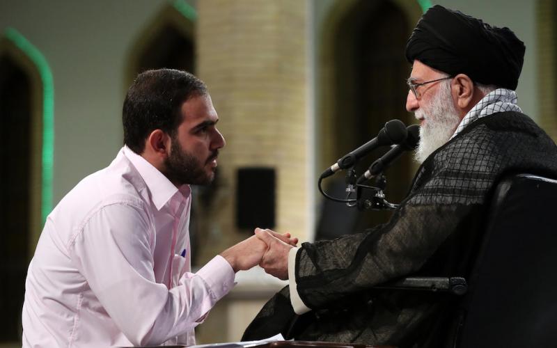 Письма иранской молодежи лидеру Исламской революции с просьбой благословить на войну в Сирии