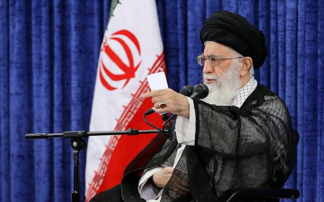 Аятолла Хаменеи рассказал об американском агенте, который работал на Россию