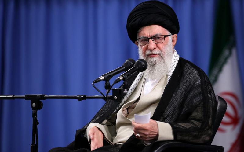 Аятолла Хаменеи: Исламская Республика не оставит без ответа пиратство мерзкой Британии
