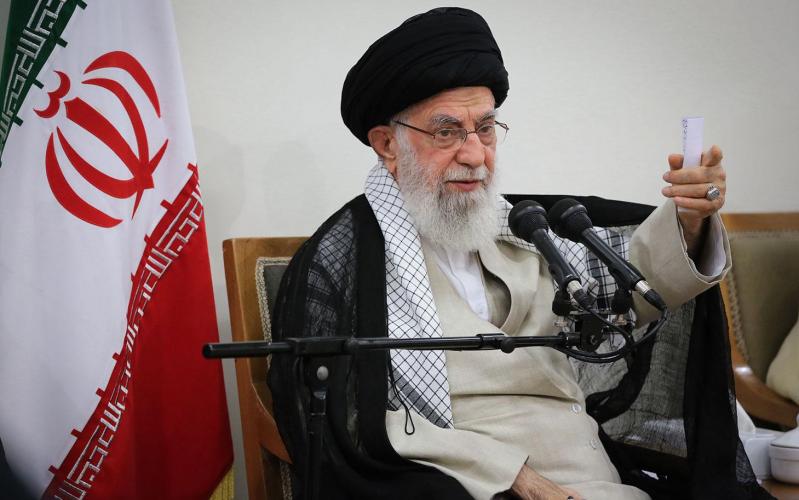 Аятолла Хаменеи: не следует доверять мерзким странам Европы