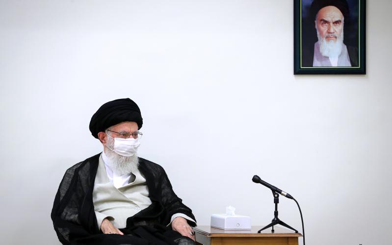Аятолла Хаменеи: я обязательно использую маску