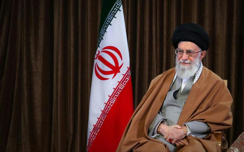 Великий лидер Исламской революции одобрил решение об амнистии осужденных 