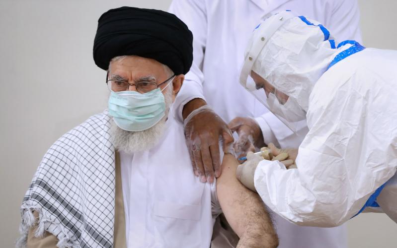 После прививки первым компонентом иранской вакцины у меня не было никаких осложнений