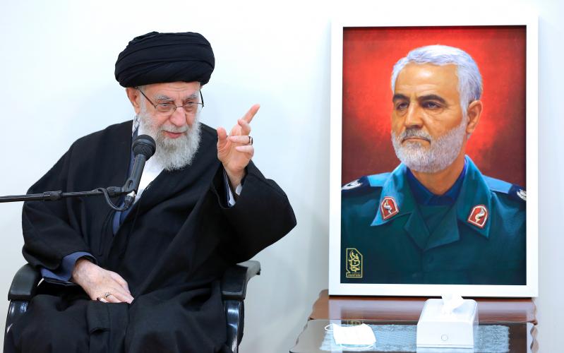 Аятолла Хаменеи: мученик Солеймани, остановив ИГИЛ и частично искоренив ее, прошёл хорошее испытание