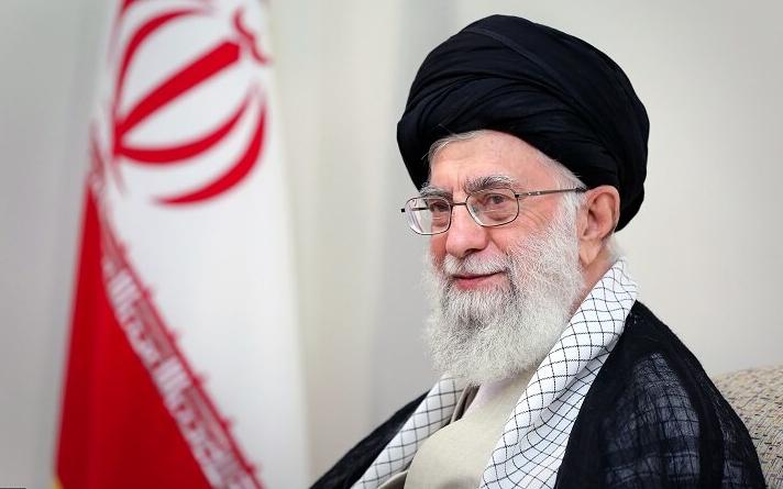 Великий лидер Исламской революции одобрил амнистию более двух тысяч осужденных