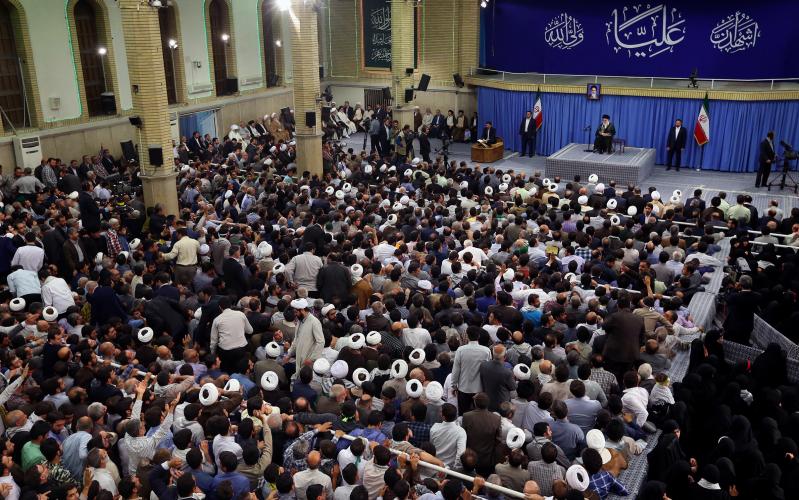 Выступление лидера Исламской революции на встрече с различными слоями населения